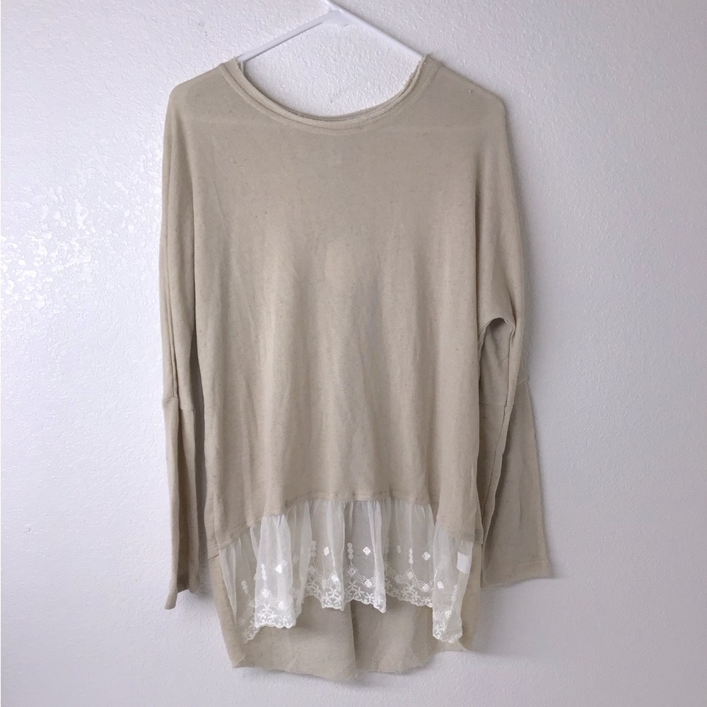 HAYDEN los Angeles NWT woman’s sweater/ shirt